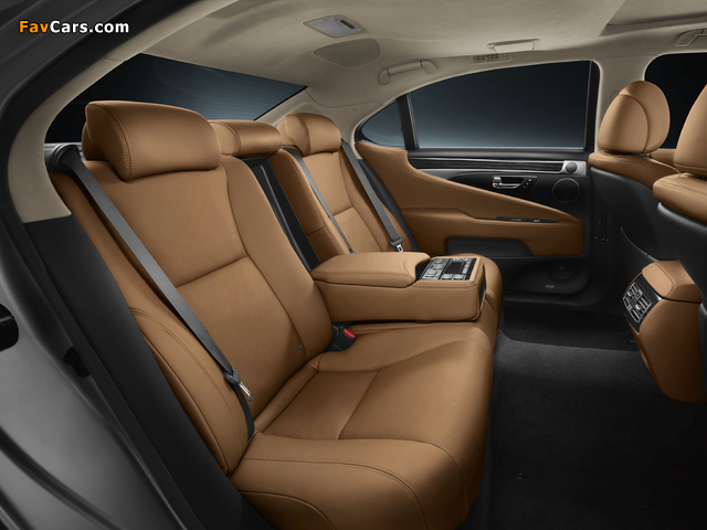 Images of Lexus LS 460L EU-spec 2012 (640 x 480)
