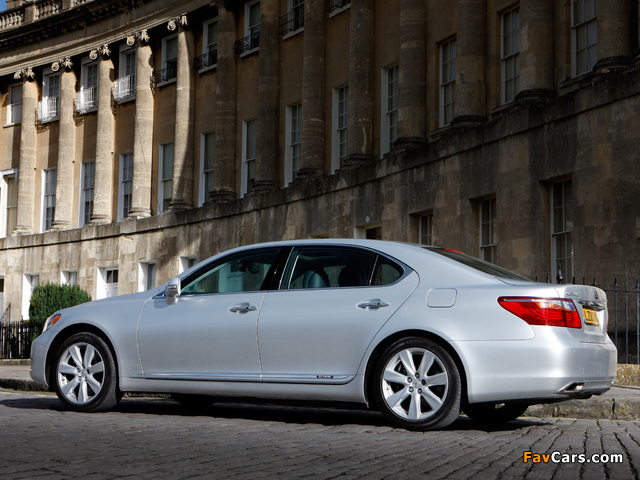 Lexus LS 600h L UK-spec (UVF45) 2009–12 images (640 x 480)