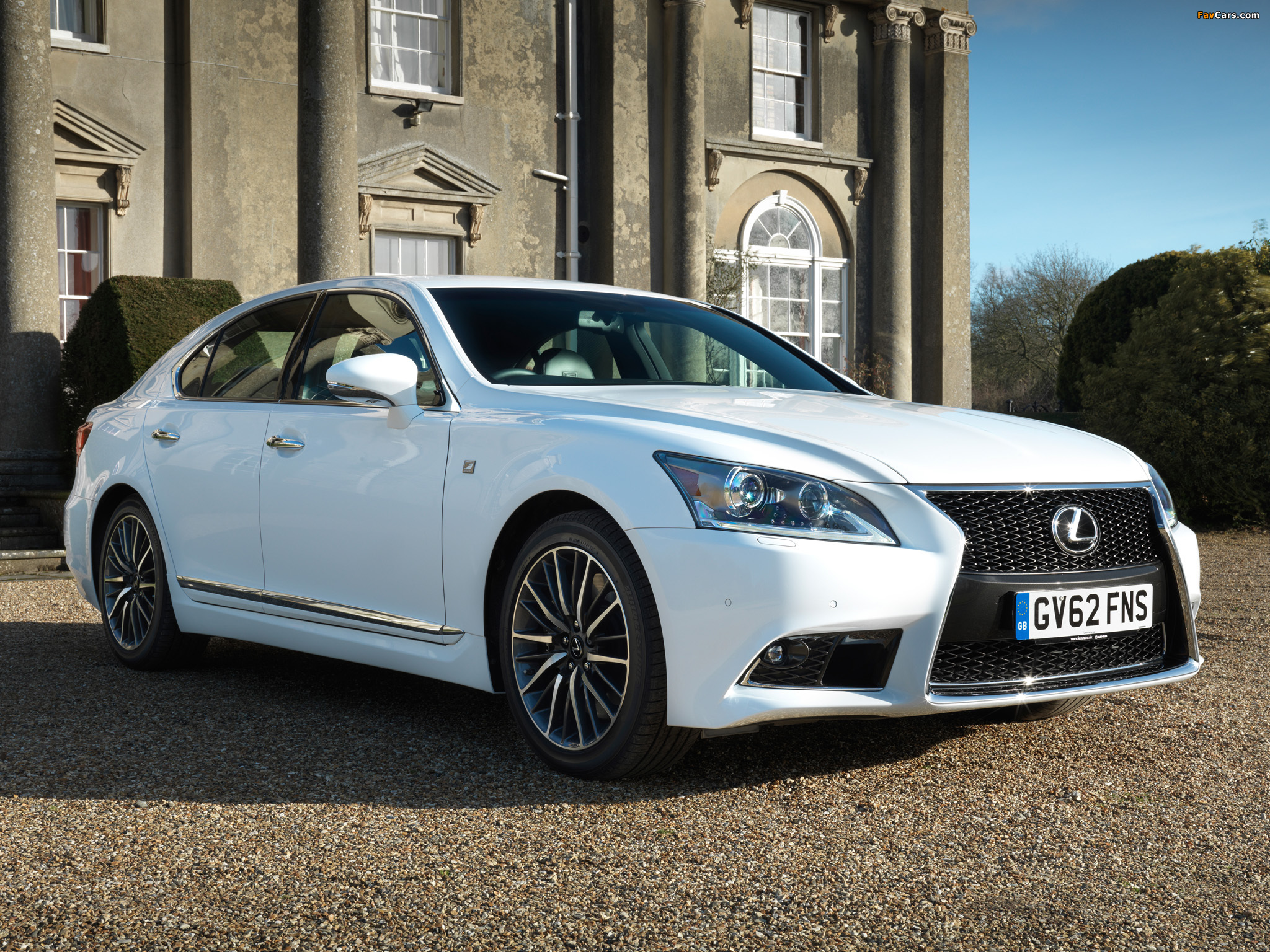 Lexus LS 460 F-Sport UK-spec 2012 pictures (2048 x 1536)