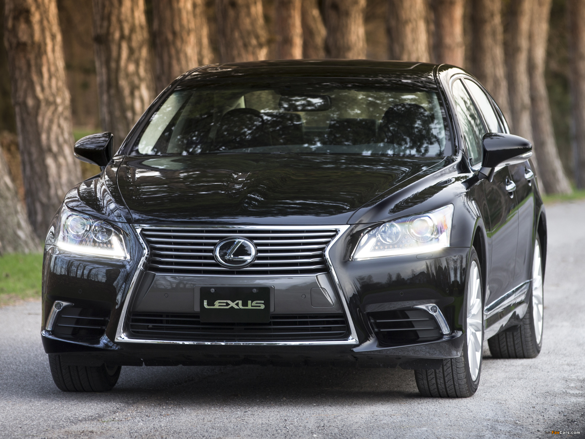 Photos of Lexus LS 460 AWD 2012 (2048 x 1536)