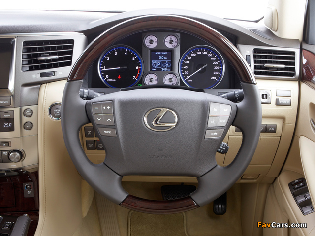Lexus LX 570 AU-spec (URJ200) 2008–12 images (640 x 480)