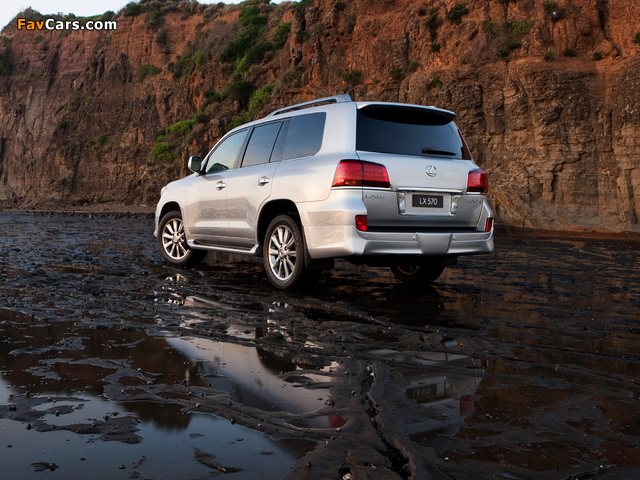 Lexus LX 570 Sport Package (URJ200) 2010–12 photos (640 x 480)