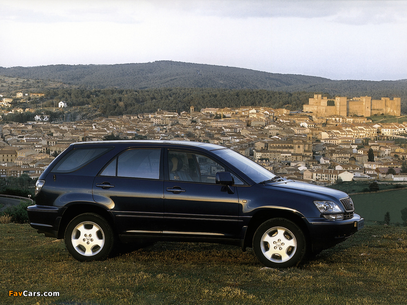 Lexus RX 300 EU-spec 2000–03 images (800 x 600)