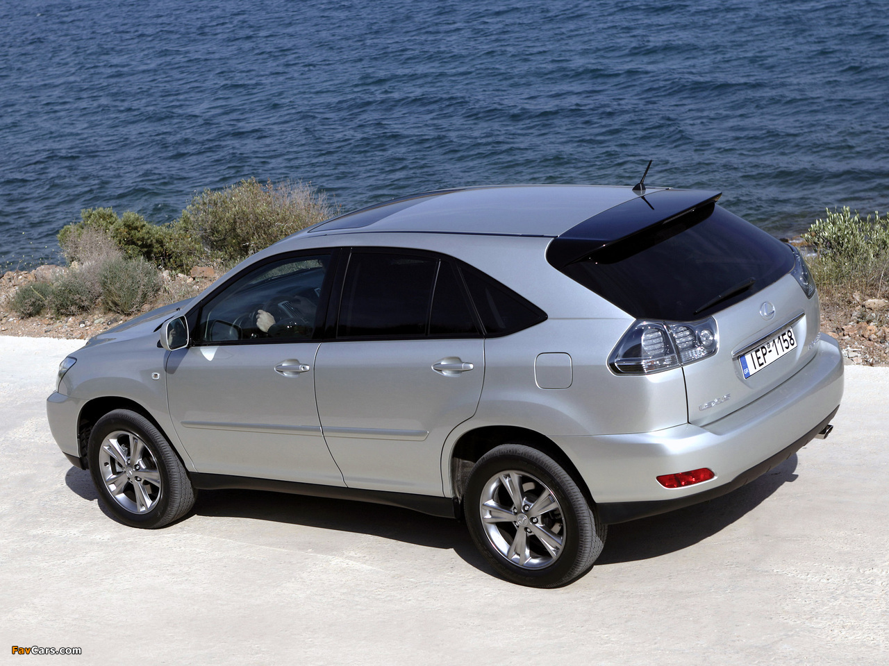 Photos of Lexus RX 400h EU-spec 2005–09 (1280 x 960)