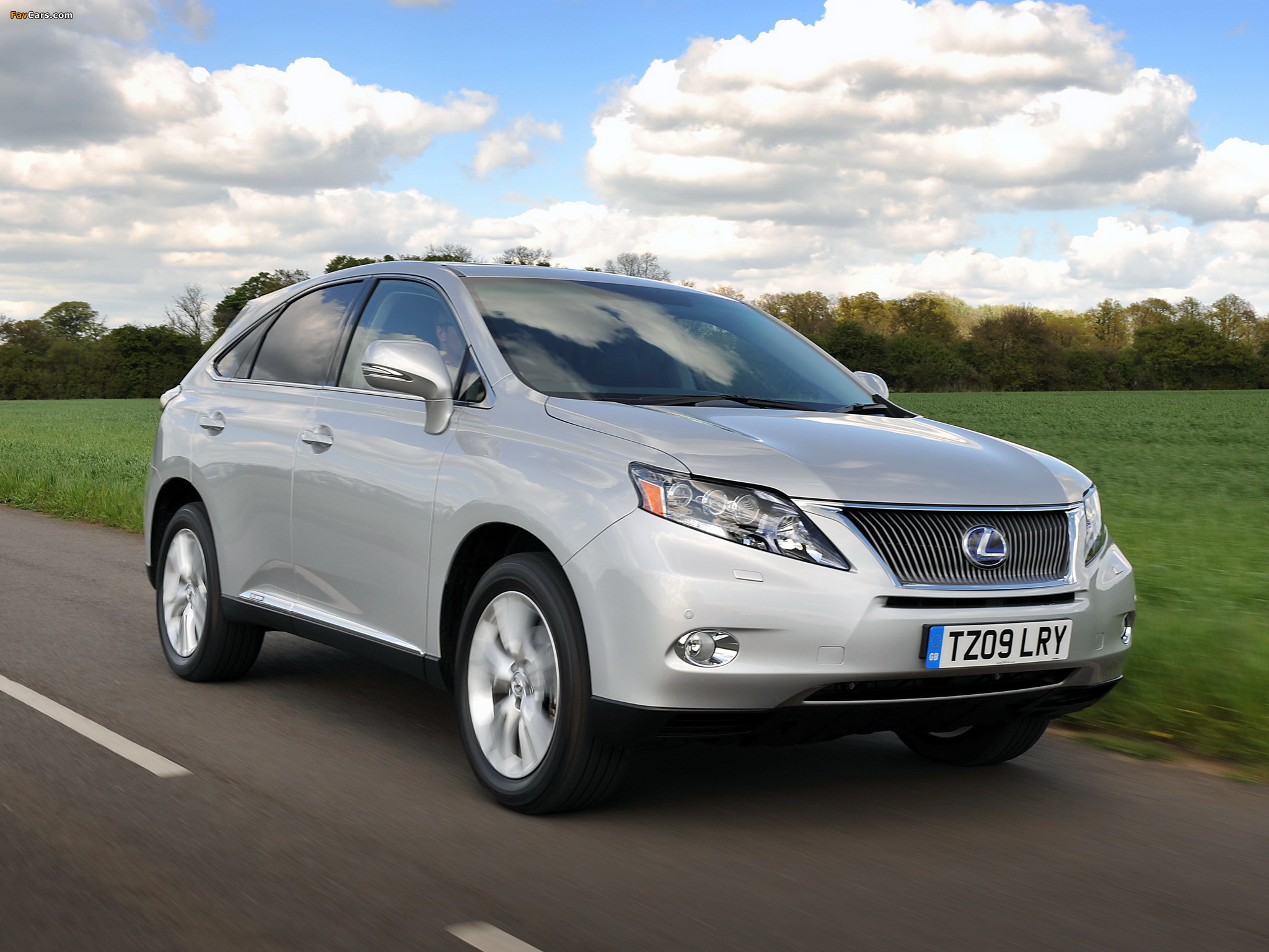 Photos of Lexus RX 450h UK-spec 2009–12 (2048 x 1536)