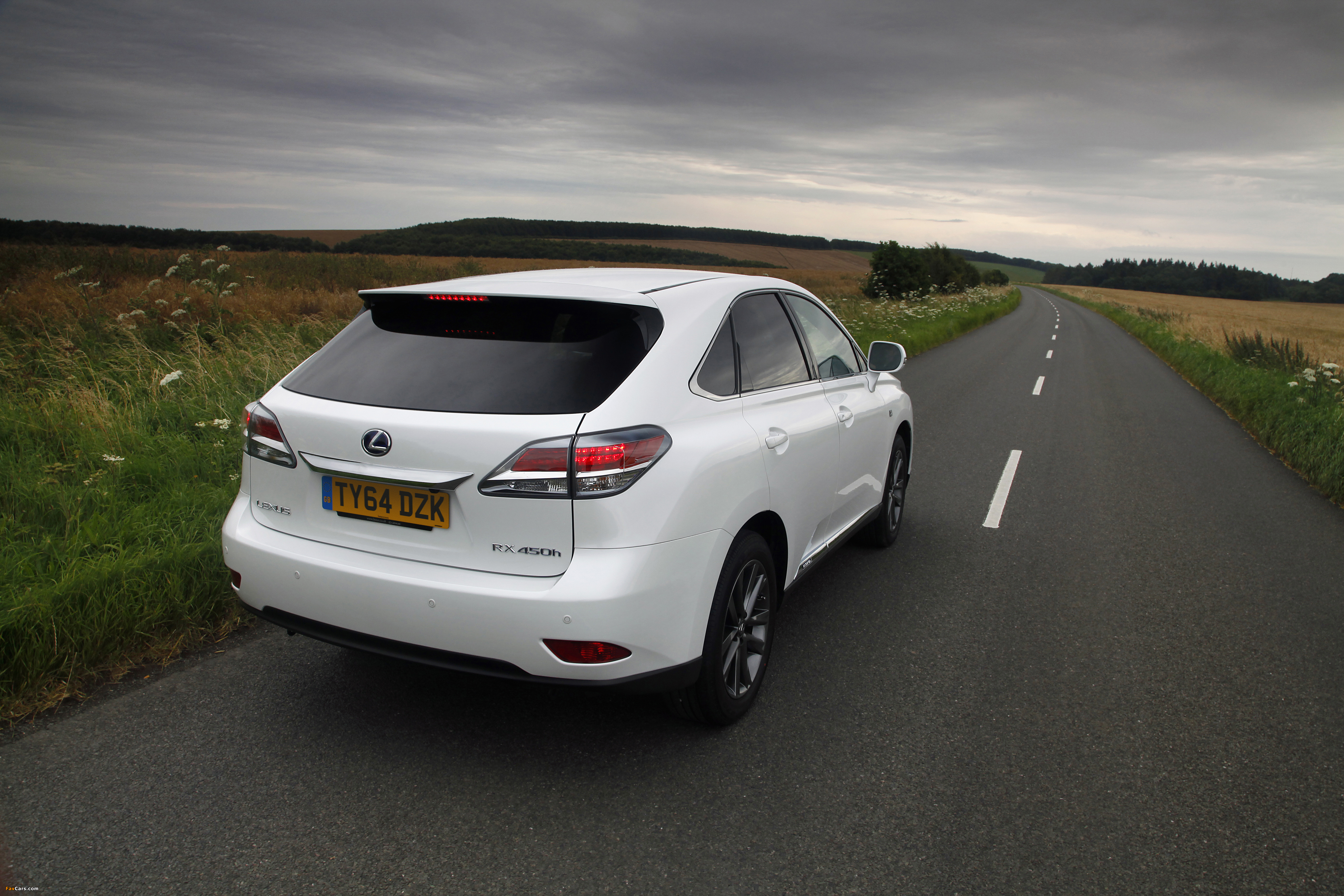 Photos of Lexus RX 450h F-Sport UK-spec (AL10) 2012–15 (4096 x 2731)