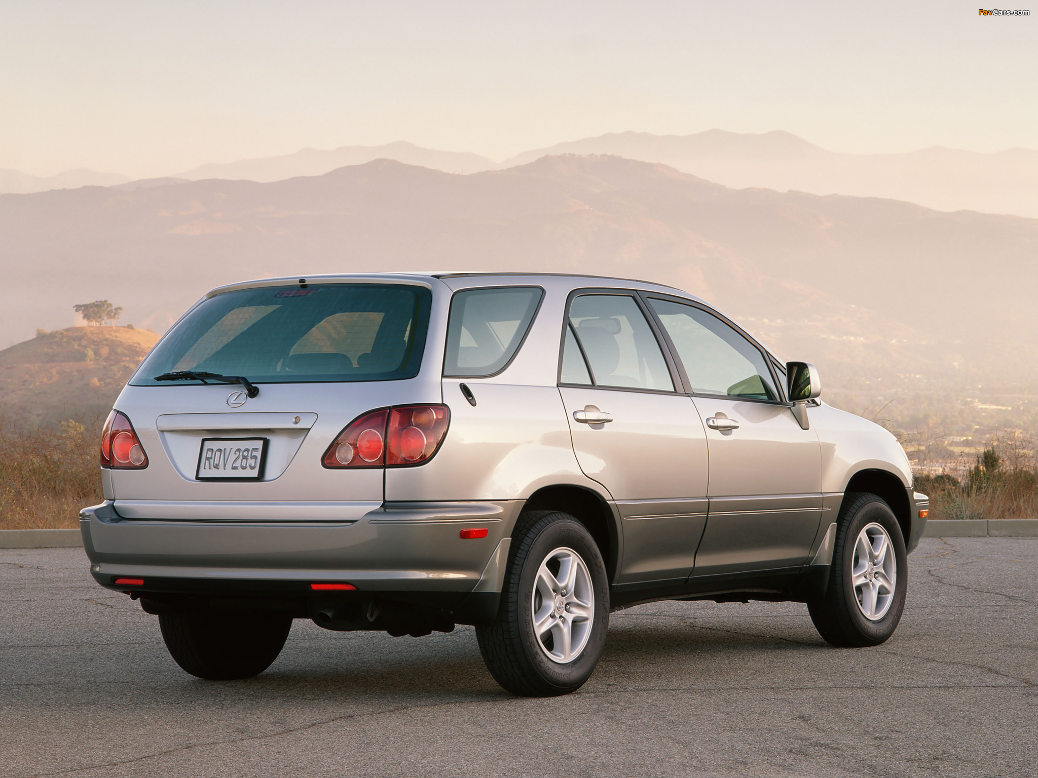 Pictures of Lexus RX 300 1998–2000 (2048 x 1536)