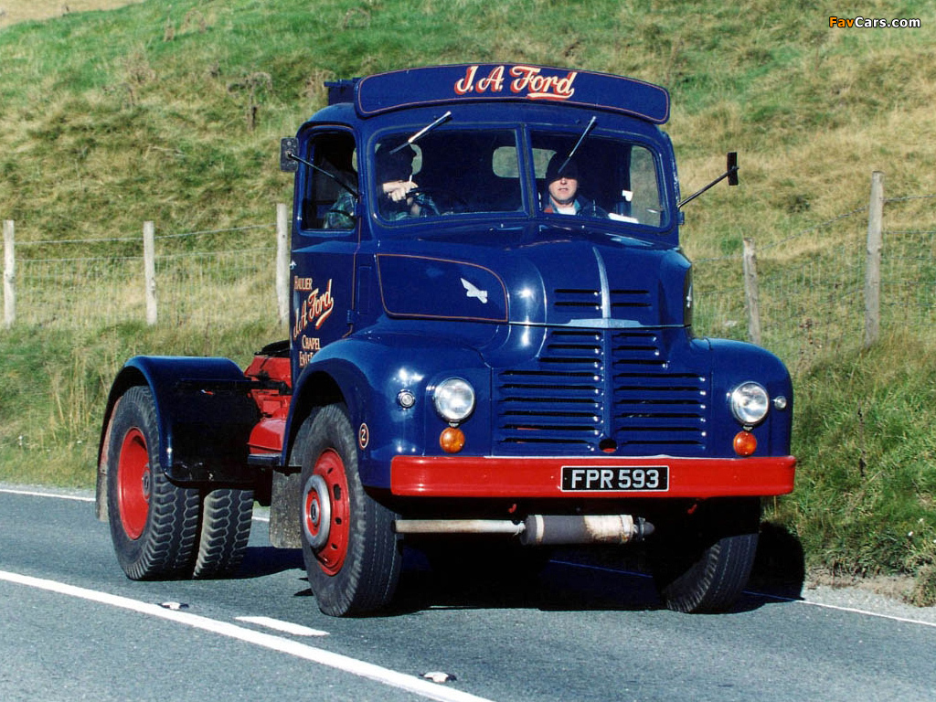 Leyland Comet Tractor 1948–52 wallpapers (1024 x 768)