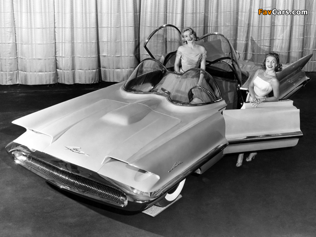 Images of Lincoln Futura Concept Car 1955 (640 x 480)