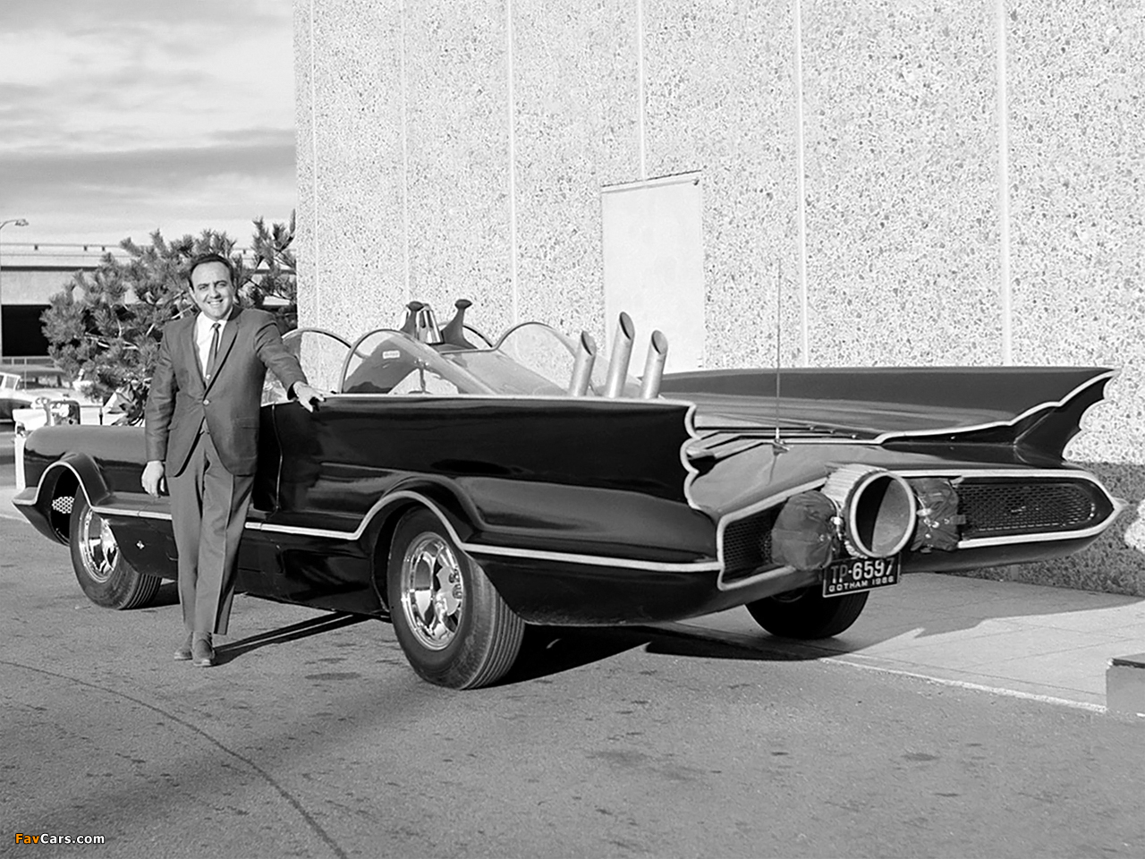 Lincoln Futura Batmobile by Fiberglass Freaks 1966 images (1280 x 960)