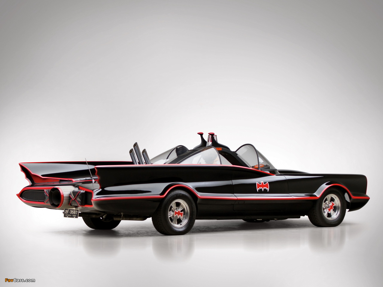 Lincoln Futura Batmobile by Fiberglass Freaks 1966 wallpapers (1280 x 960)