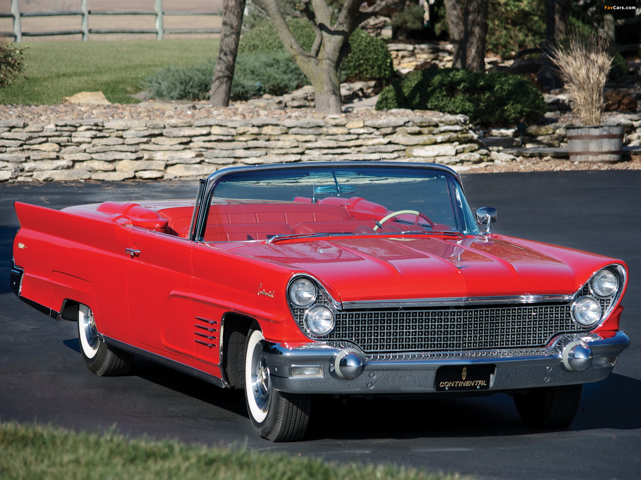 Images of Lincoln Continental Mark V Convertible (68A) 1960 (2048 x 1536)