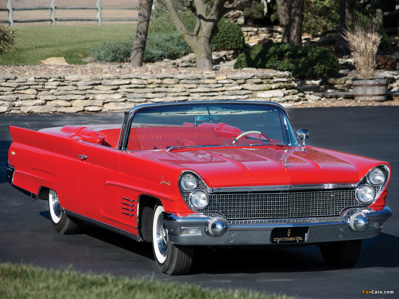 Images of Lincoln Continental Mark V Convertible (68A) 1960 (1280 x 960)
