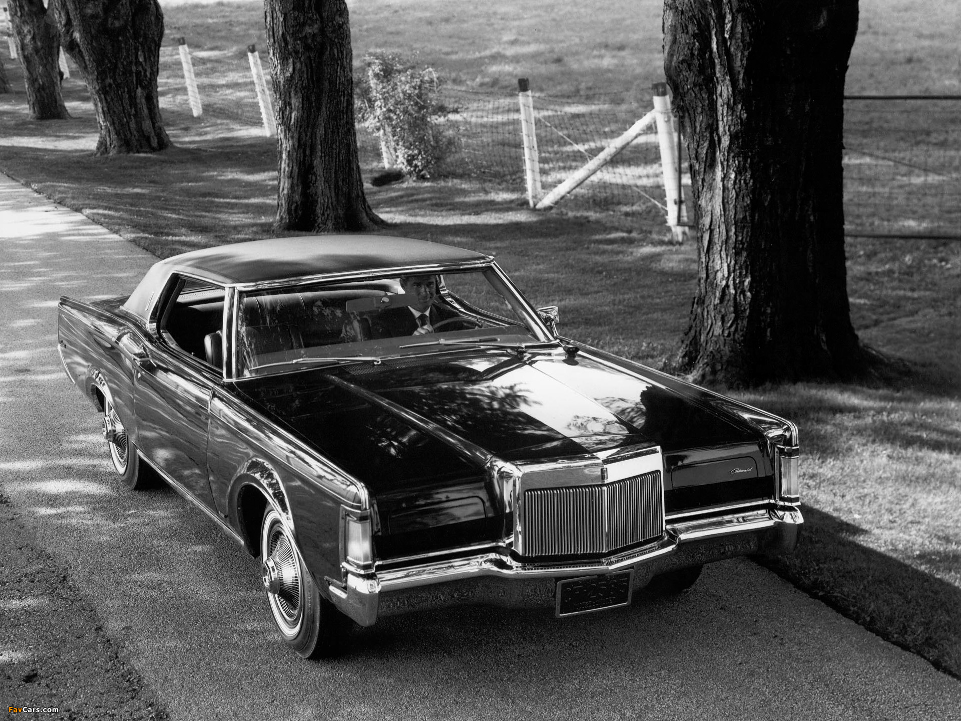 Images of Lincoln Continental Mark III 1968–71 (1920 x 1440)