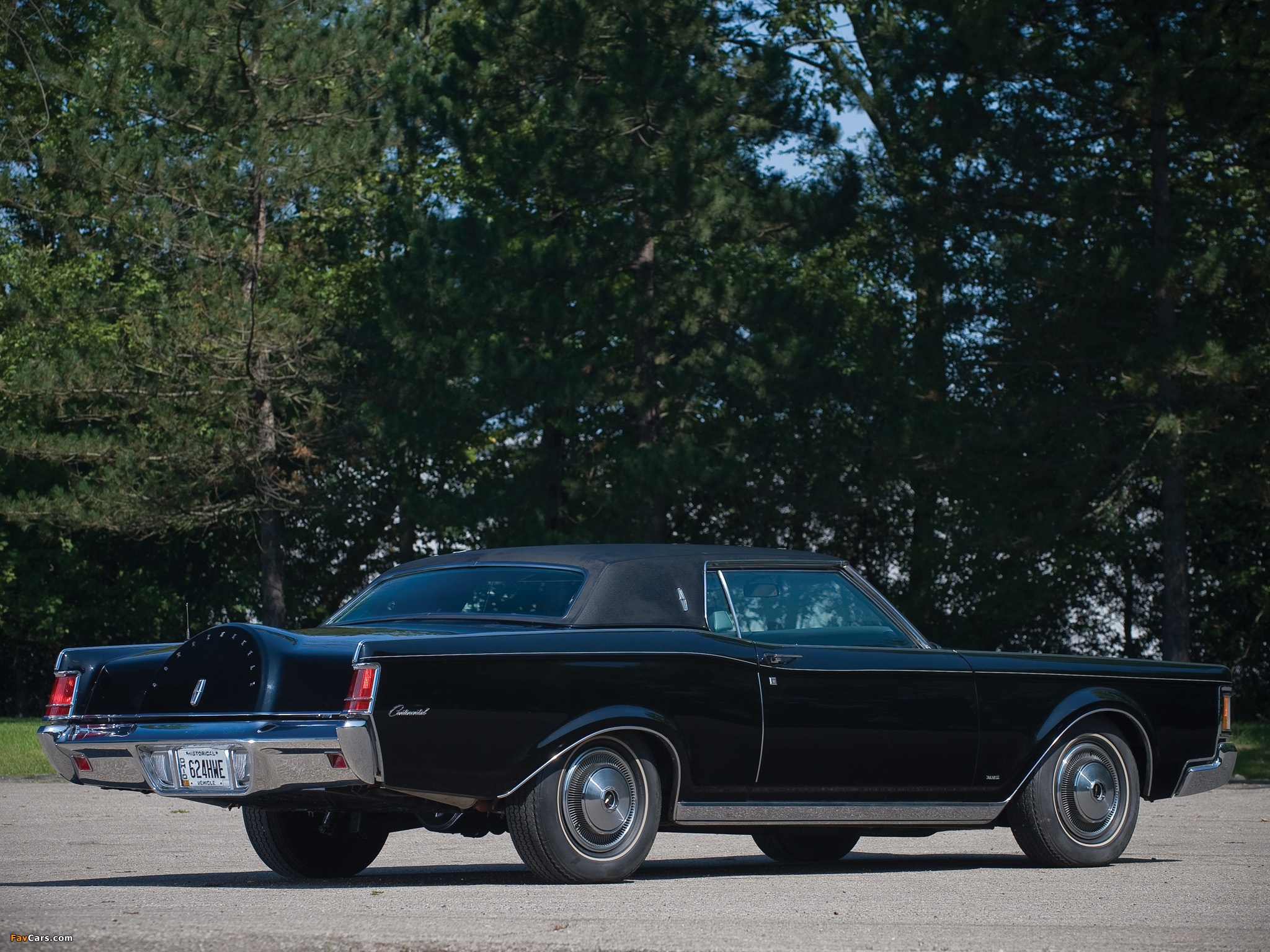 Lincoln Continental Mark III 1968–71 pictures (2048 x 1536)
