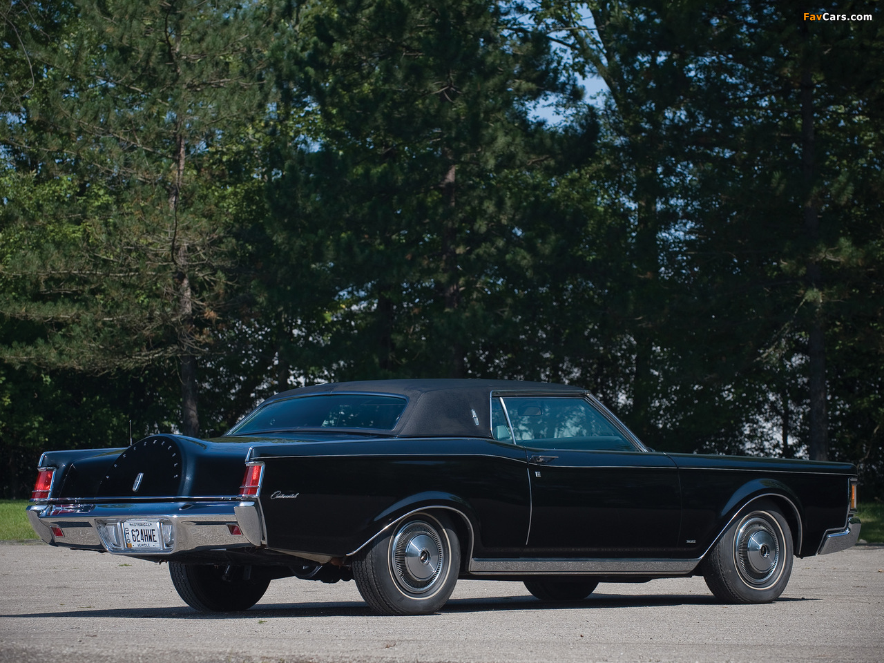 Lincoln Continental Mark III 1968–71 pictures (1280 x 960)
