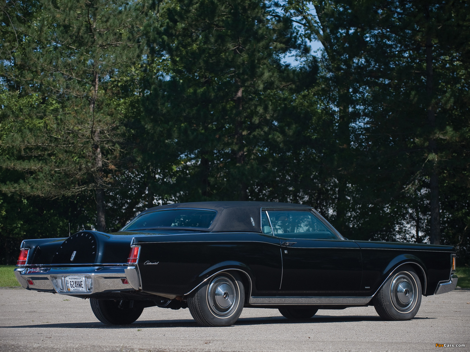 Lincoln Continental Mark III 1968–71 pictures (1600 x 1200)