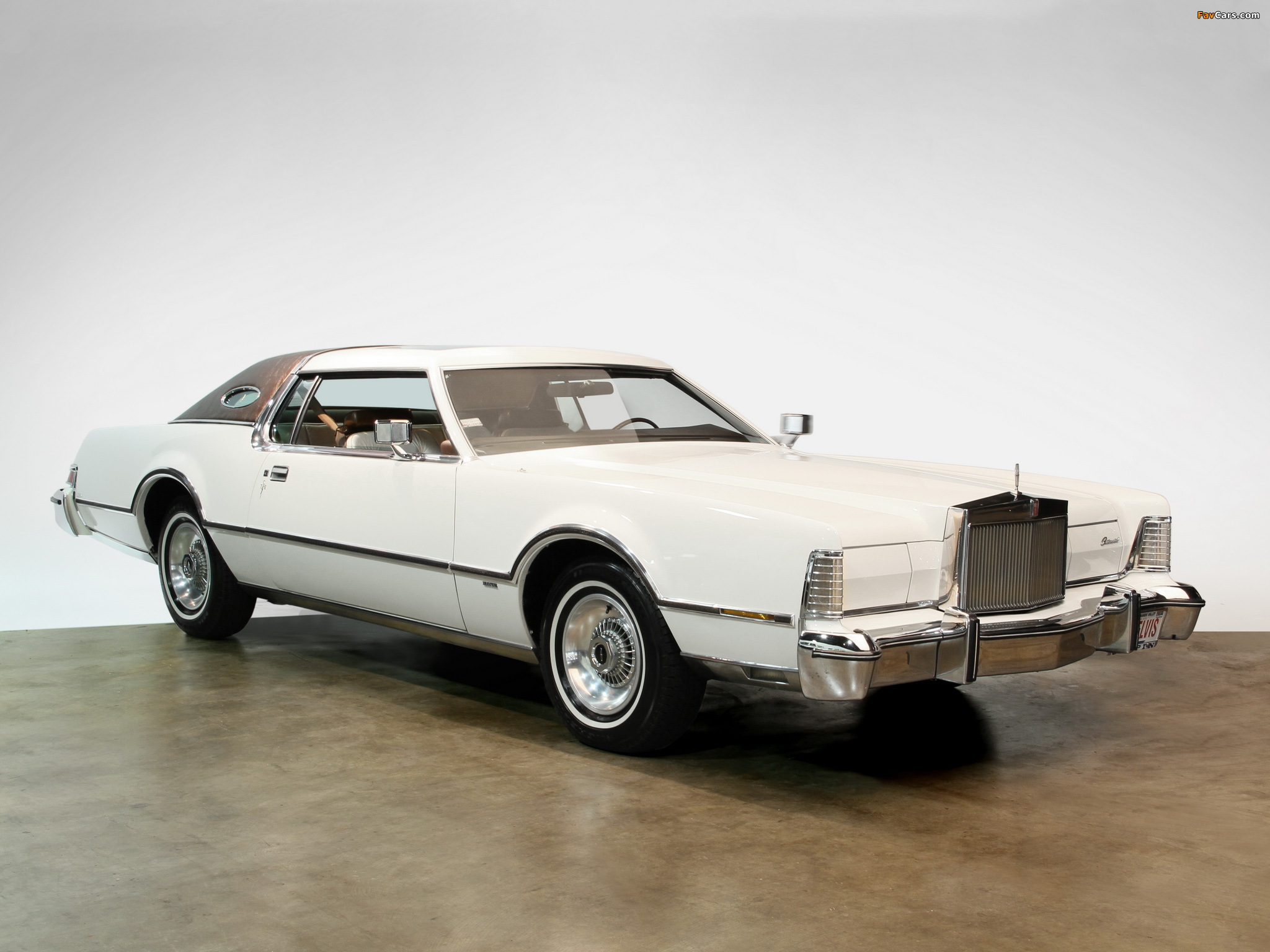Lincoln Continental Mark IV Lipstick & White Luxury Group 1975–76 pictures (2048 x 1536)