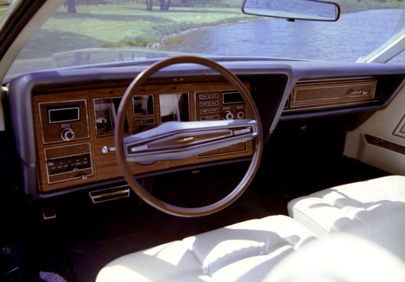 Photos of Lincoln Continental Mark IV 1972