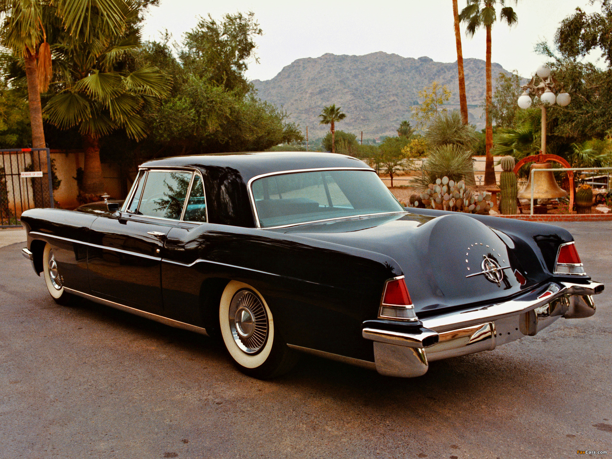 Pictures of Lincoln Continental Mark II 1956–57 (2048 x 1536)