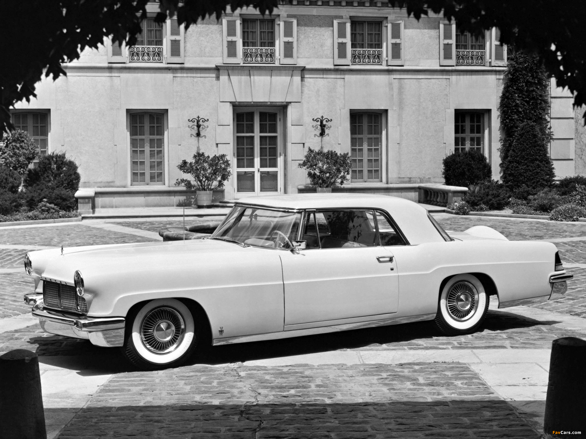 Pictures of Lincoln Continental Mark II 1956–57 (2048 x 1536)