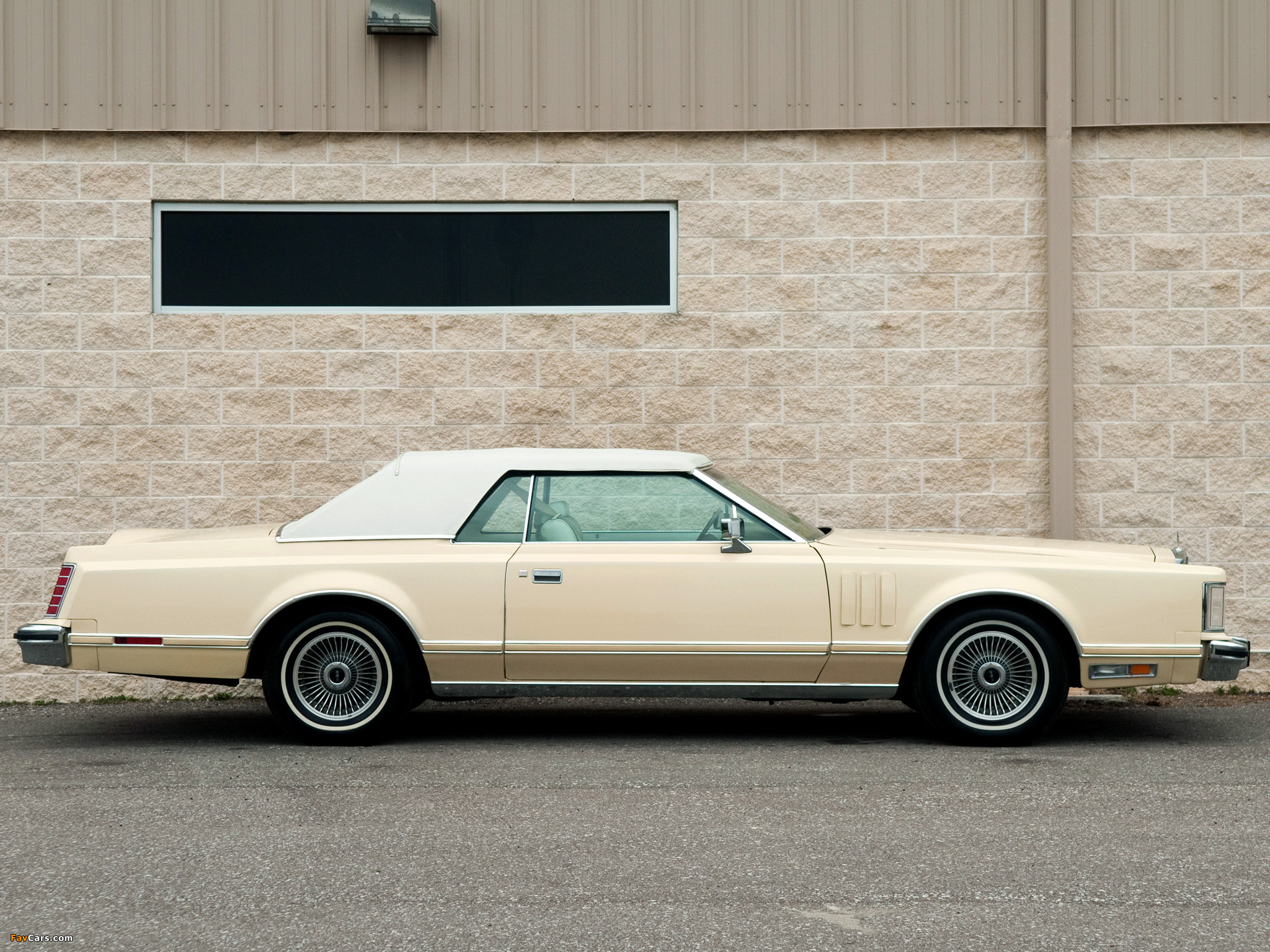 Lincoln Continental Mark V Carriage Roof 1977–79 wallpapers (2048 x 1536)