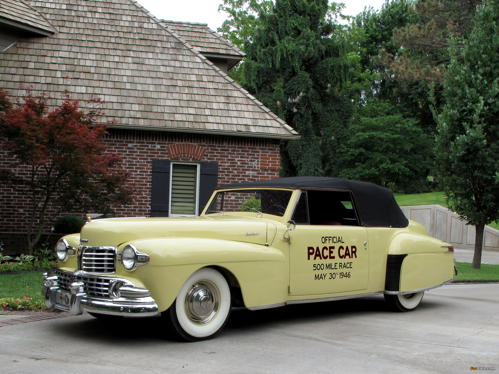Images of Lincoln Continental Cabriolet Indy 500 Pace Car 1946 (2048 x 1536)