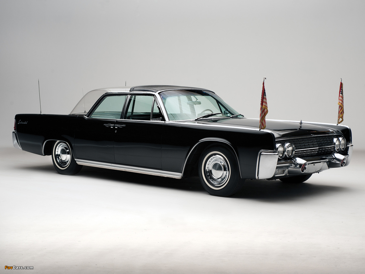 Images of Lincoln Continental Bubbletop Kennedy Limousine 1962 (1280 x 960)