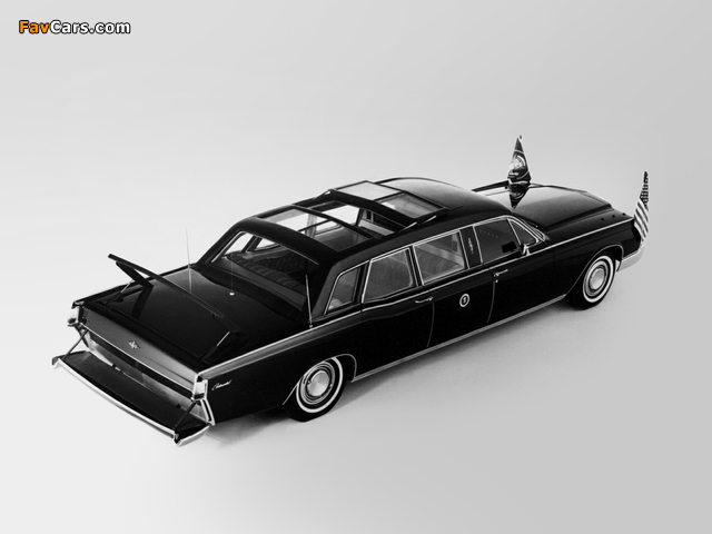 Images of Lincoln Continental (640 x 480)