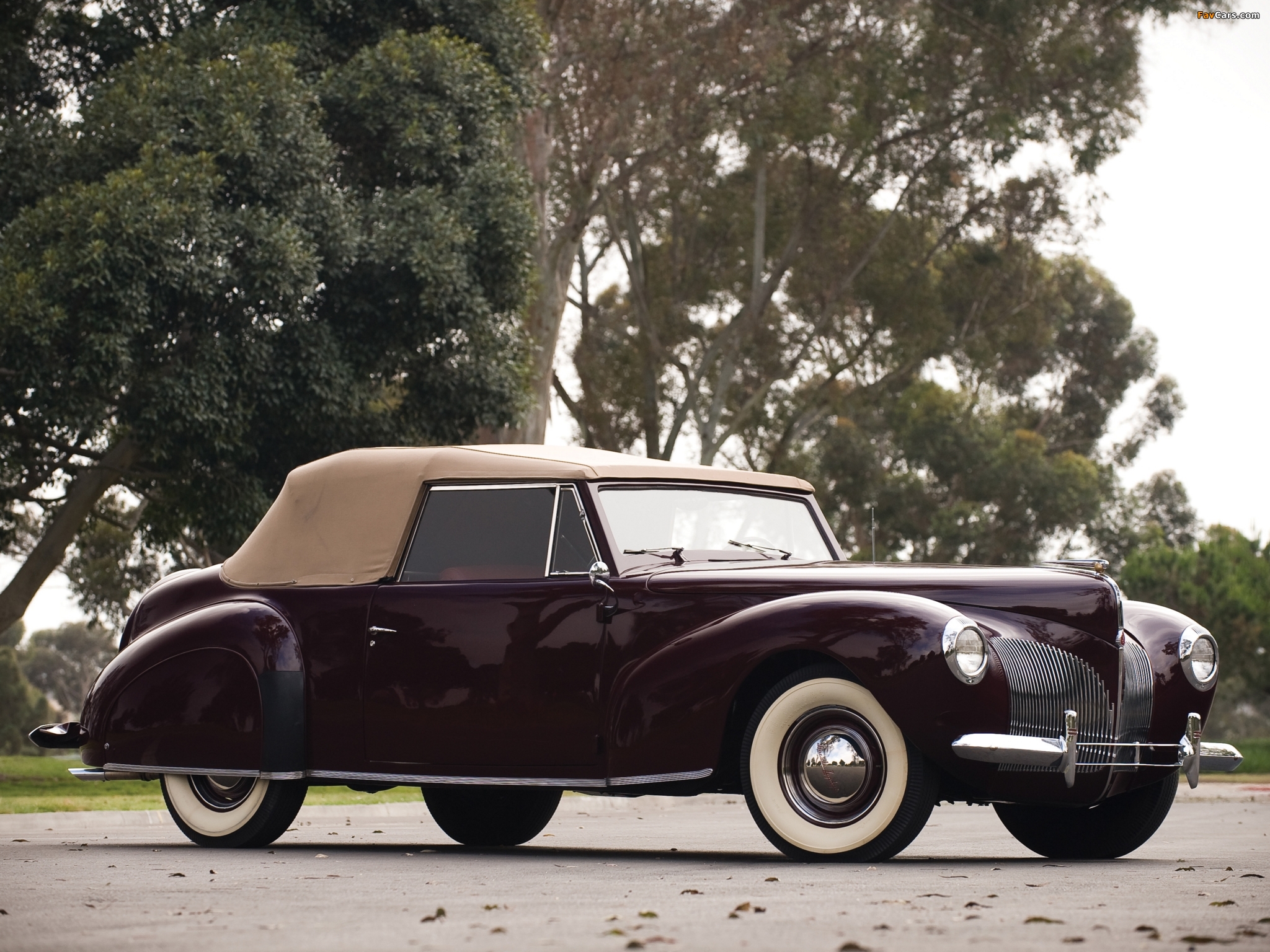 Lincoln Zephyr Continental Cabriolet 1939–40 pictures (2048 x 1536)