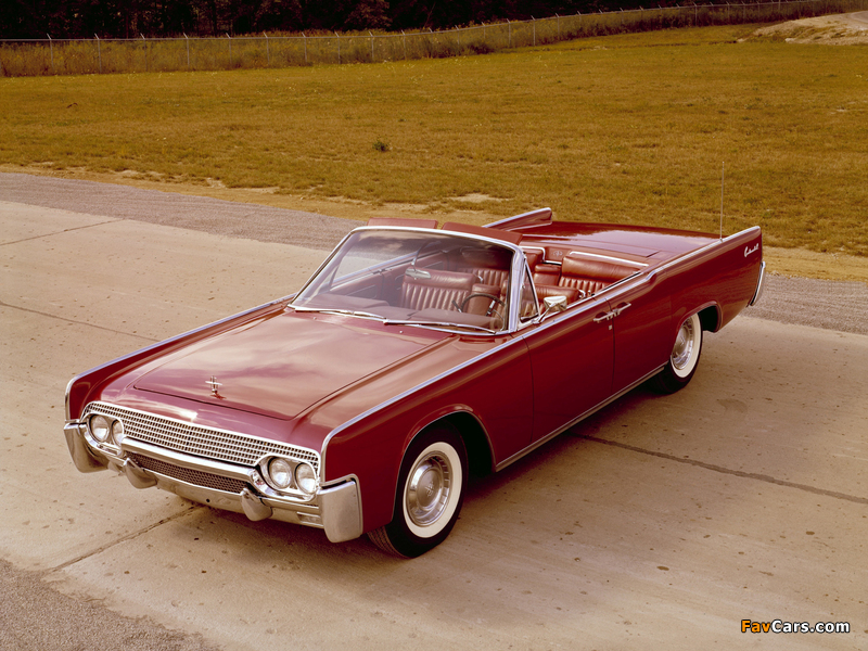 Lincoln Continental Convertible 1961 pictures (800 x 600)