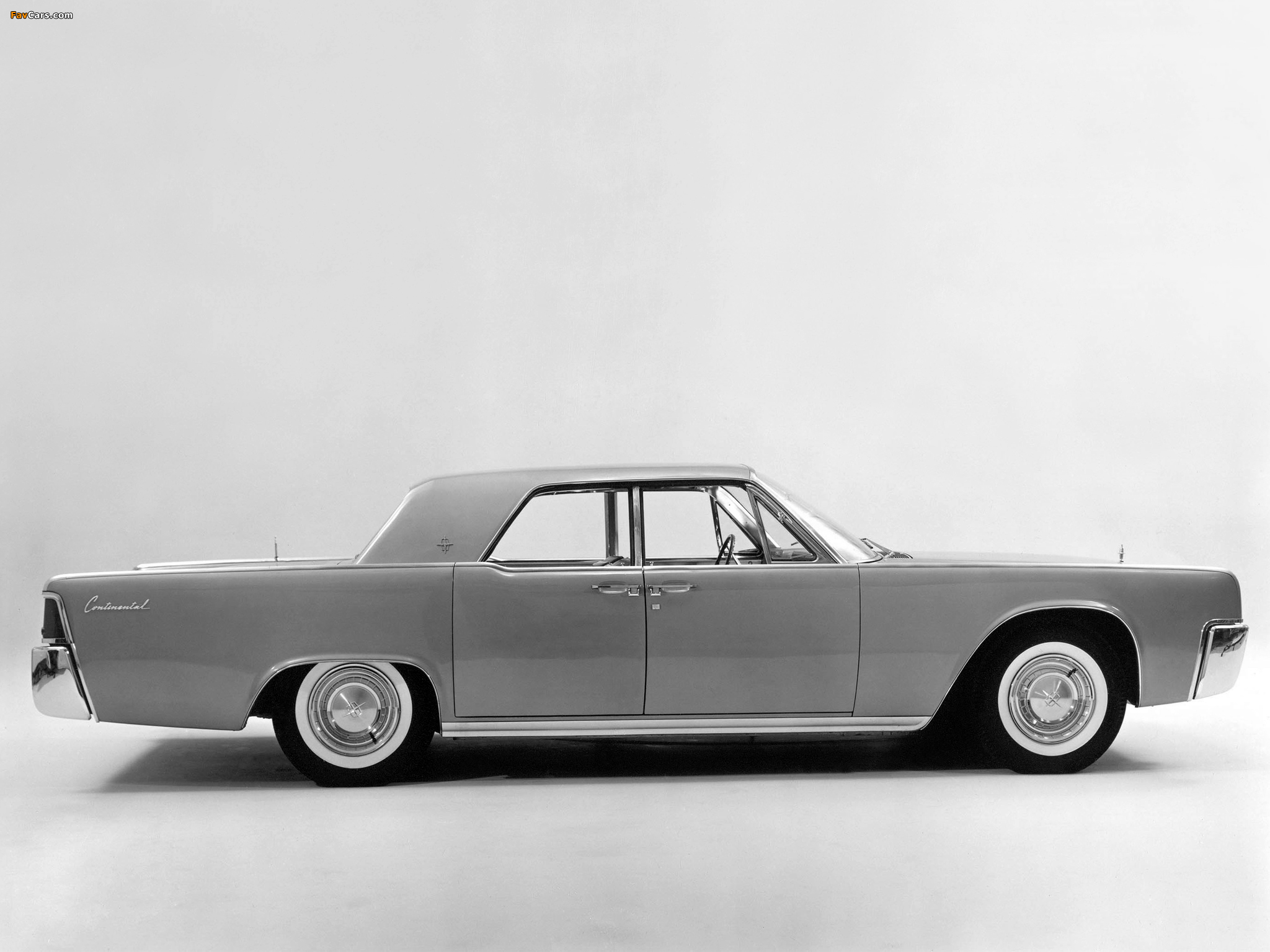 Lincoln Continental Sedan (53A) 1961 pictures (2048 x 1536)