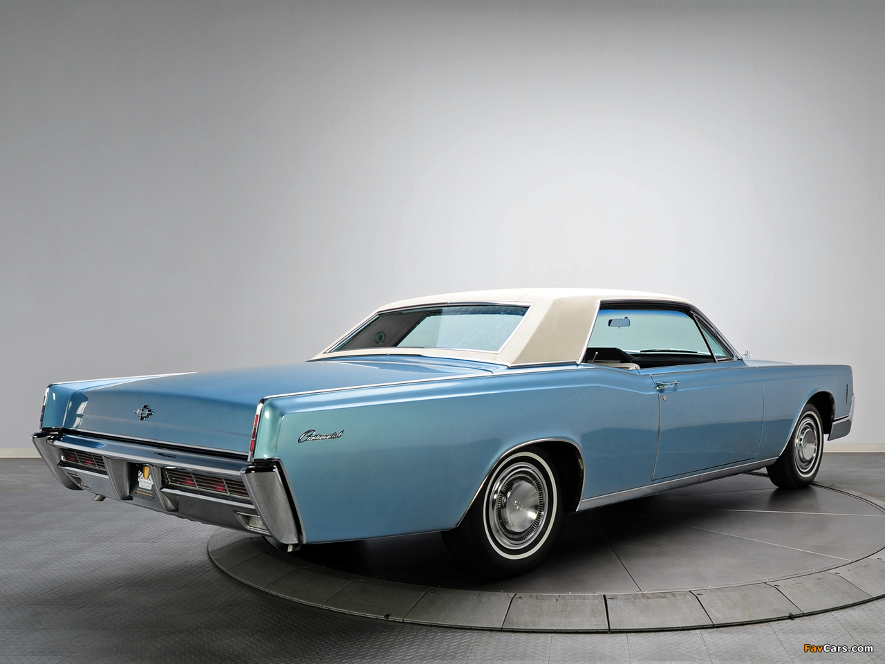 Lincoln Continental Hardtop Coupe 1966 images (1280 x 960)