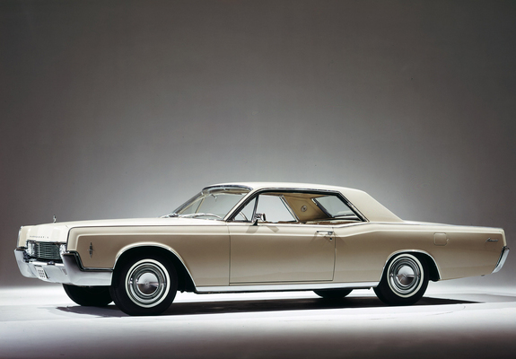 Lincoln Continental Hardtop Coupe 1966 images