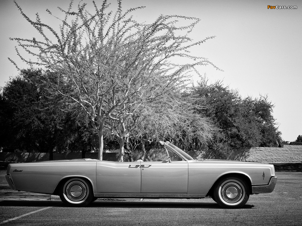 Lincoln Continental Convertible (74A) 1966 photos (1024 x 768)