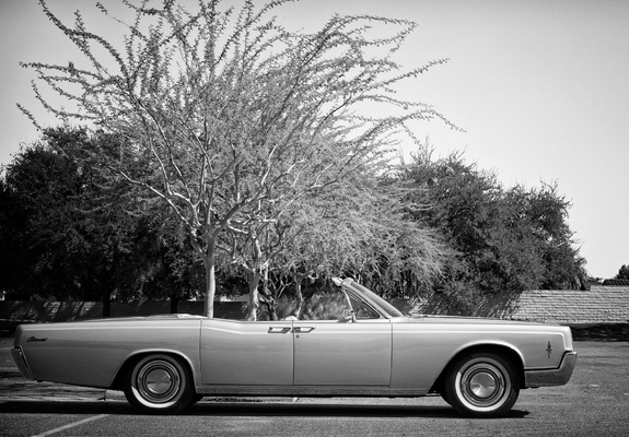 Lincoln Continental Convertible (74A) 1966 photos