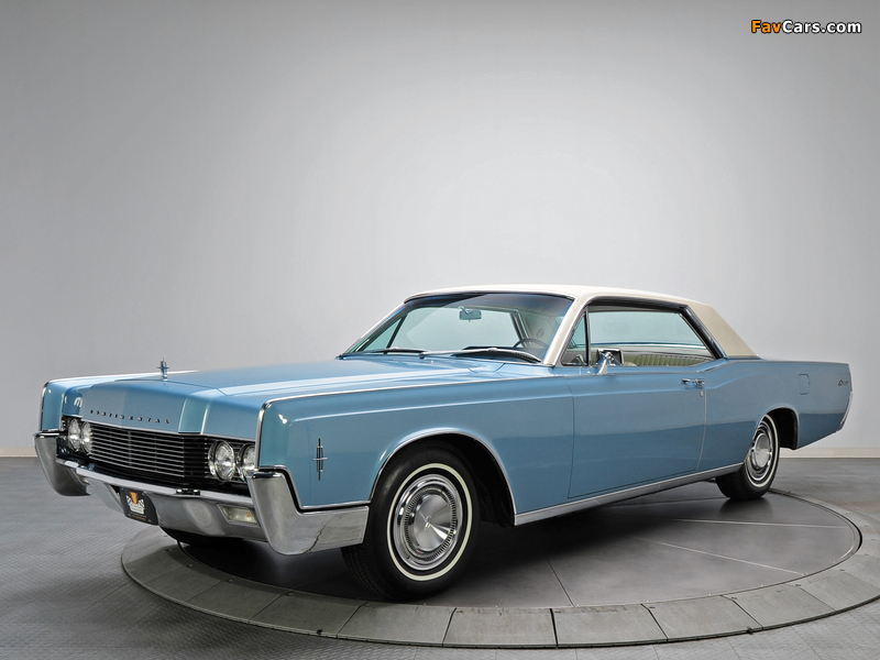 Lincoln Continental Hardtop Coupe 1966 photos (800 x 600)