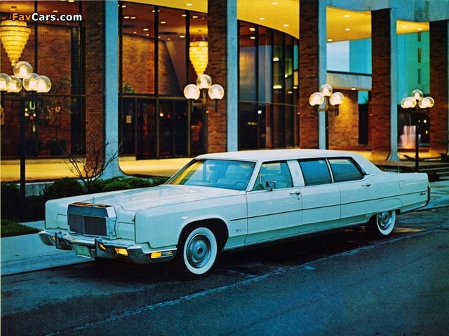 Lincoln Continental Executive Limousine by Moloney 1973 pictures (640 x 480)