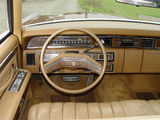 Lincoln Continental Town Car 1976 photos