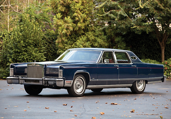Lincoln Continental Town Car 1977 images