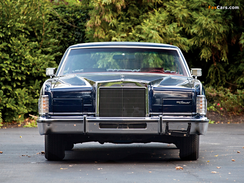 Lincoln Continental Town Car 1977 pictures (800 x 600)