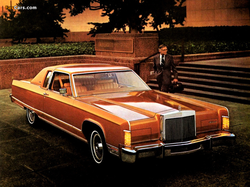 Lincoln Continental Town Coupe 1977 pictures (800 x 600)