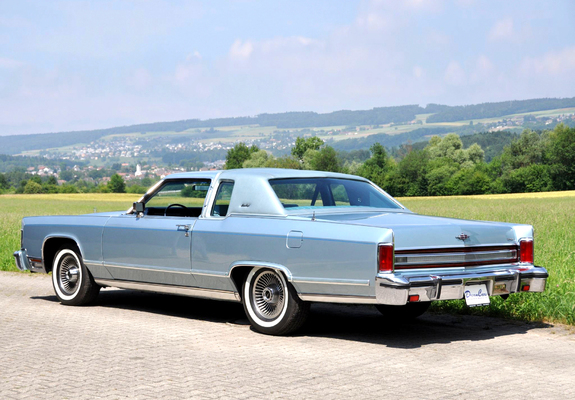 Lincoln Continental Town Coupe 1979 images