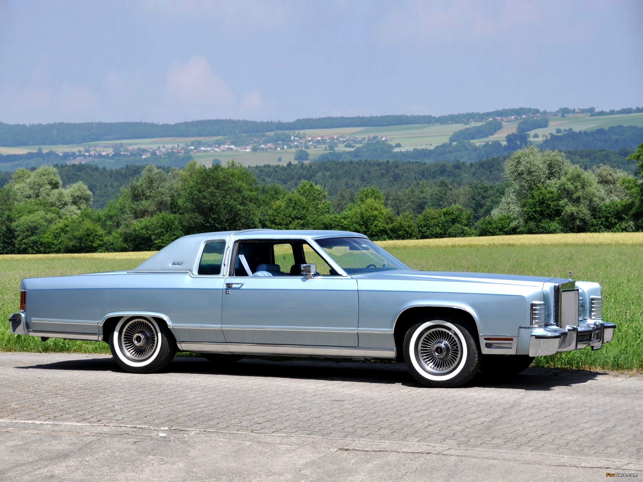 Lincoln Continental Town Coupe 1979 photos (2048 x 1536)