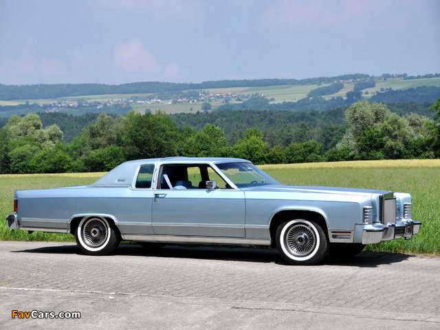 Lincoln Continental Town Coupe 1979 photos (640 x 480)