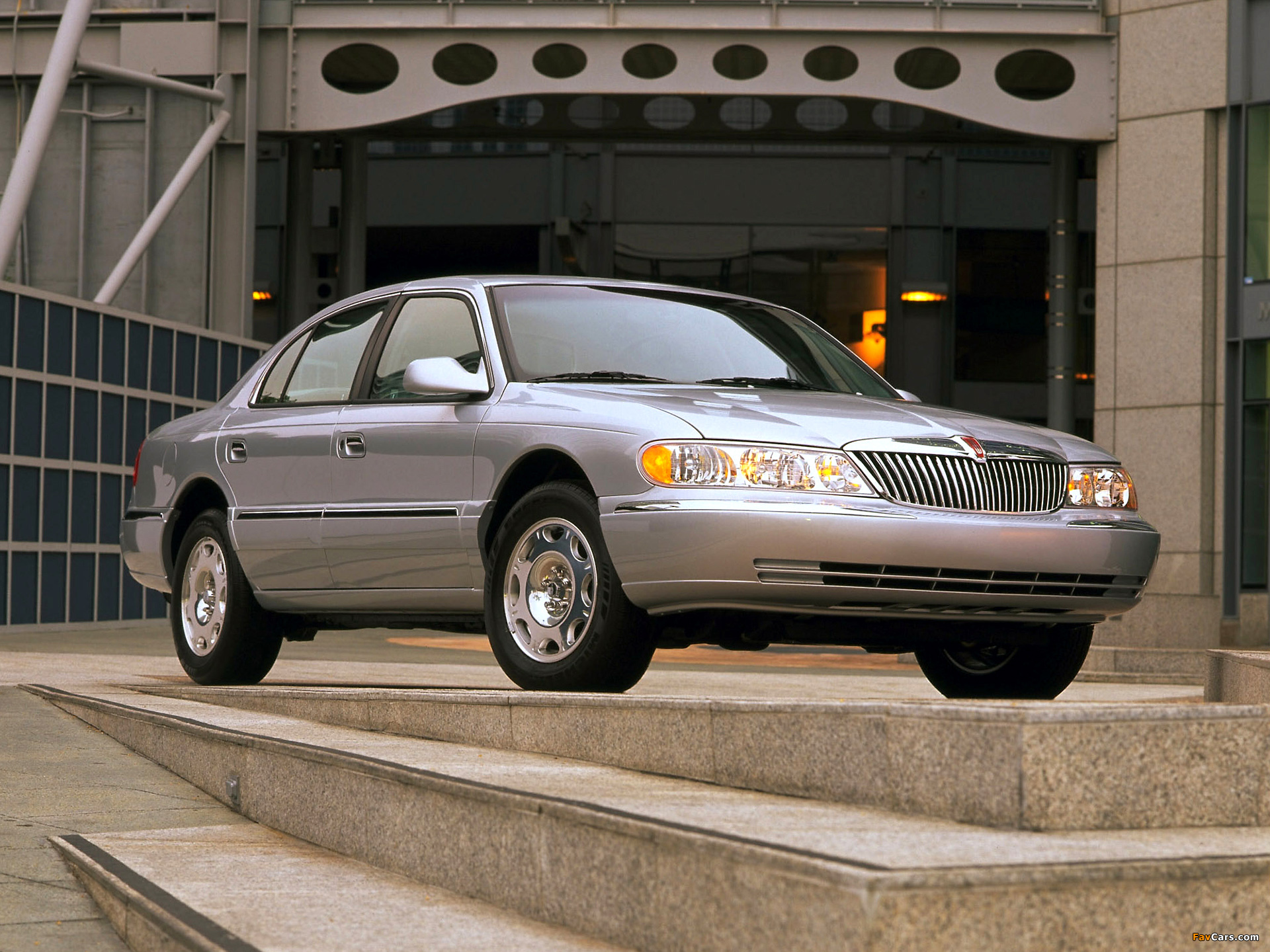 Lincoln Continental 1998–2002 pictures (1920 x 1440)