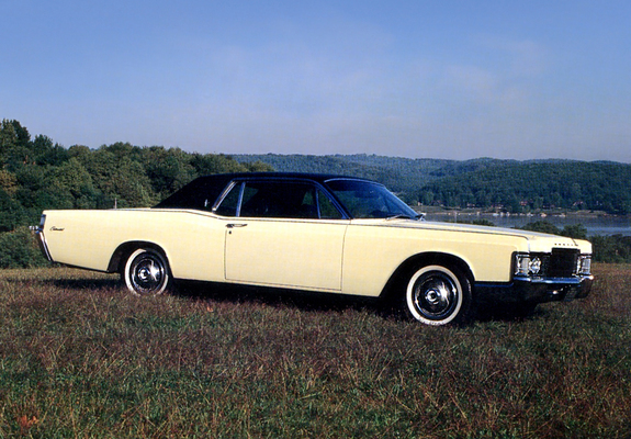 Lincoln Continental pictures