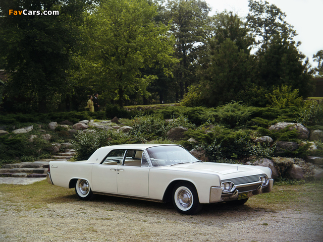 Photos of Lincoln Continental Sedan (53A) 1961 (640 x 480)