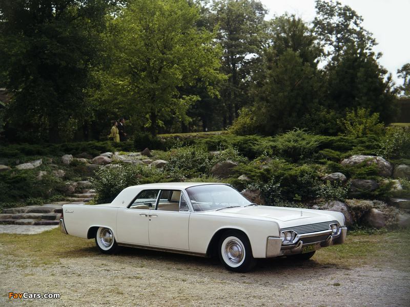 Photos of Lincoln Continental Sedan (53A) 1961 (800 x 600)