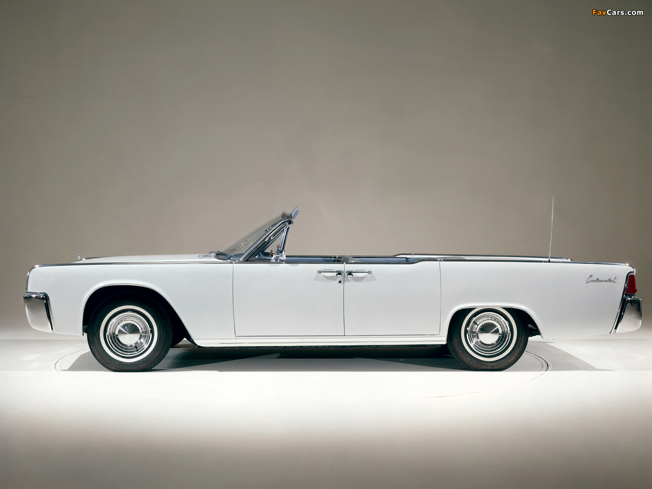 Photos of Lincoln Continental Convertible 1962 (1280 x 960)
